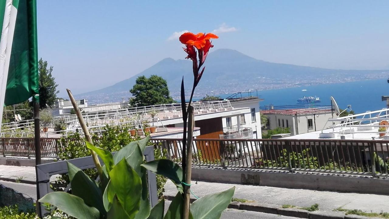 Monocamera Con Terrazzogiardino -Studette -Zona Panoramica Posillipo Νάπολη Εξωτερικό φωτογραφία